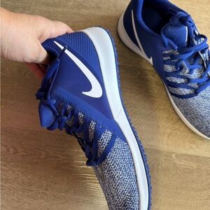 Men Nike Blue & White Athletic Sneakers size 10.5